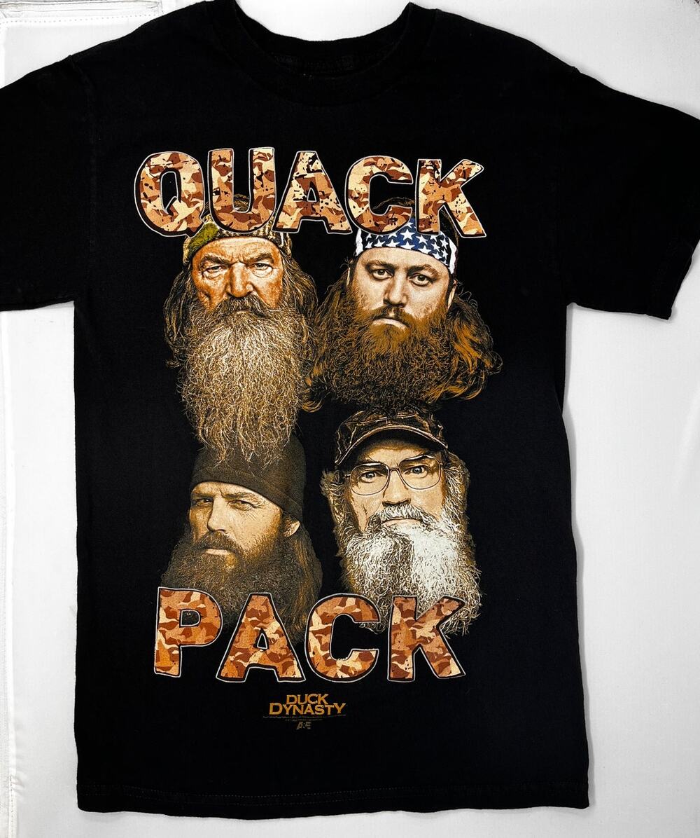 Duck Dynasty Quack Pack Men's Tshirt size S Pre-Owned in good condition